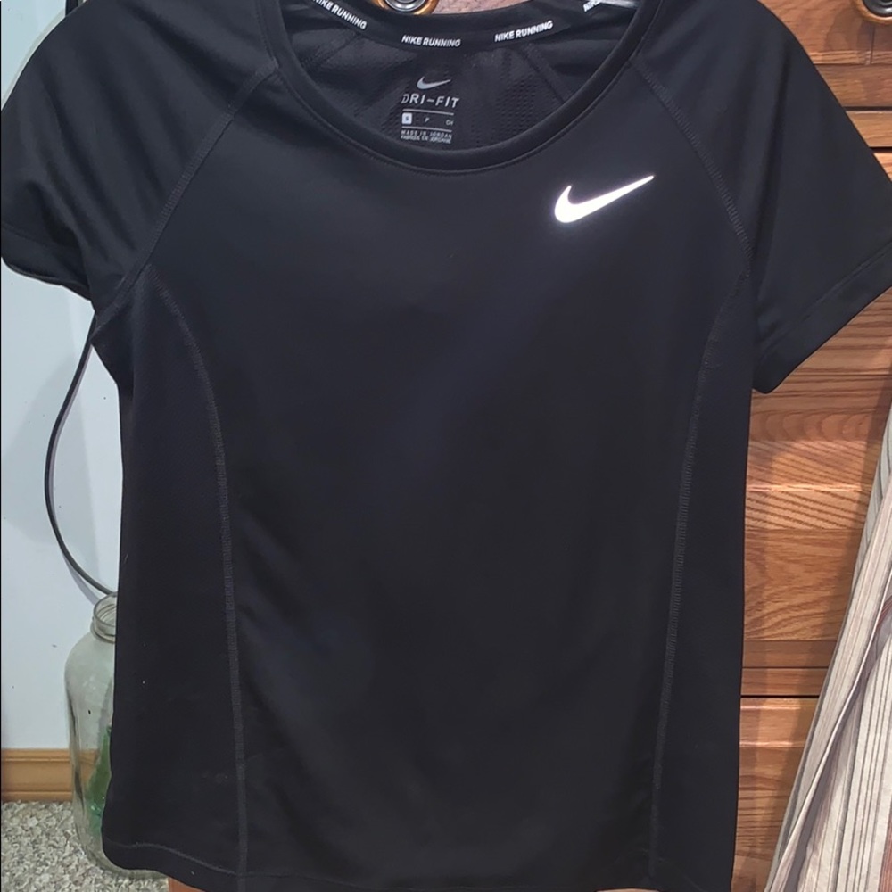 COPY - Women’s Nike running shirt